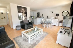 AGENCE AVEC IMMO  - APPARTEMENT 70M2 LA MOLE 