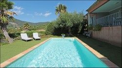 CONFIDENTIEL PROPRIETE EXCLUSIVE - Villa plain pied avec piscine